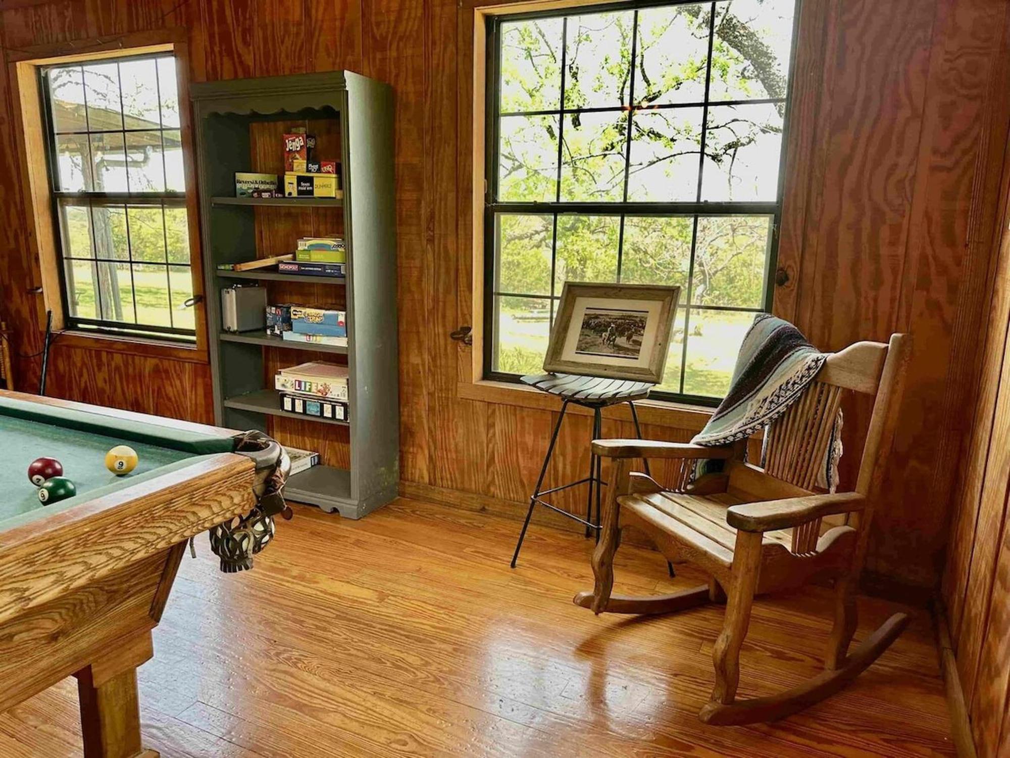 Hotel Crc Ranch Retreat à Bandera Extérieur photo